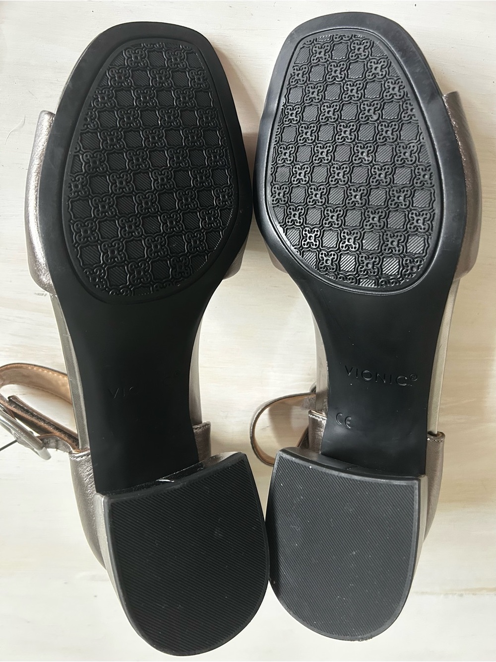 Vionic Metallic Pewter Ankle-Strap Block Heel Sandals, silver, women’s size 10. - Picture 7 of 9